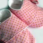 Baby Girl Shoes/booties, Size 0-6 Months, Pink Dot..